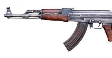 Útočná puška Kalashnikov: história stvorenia, špecifikácie