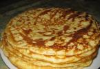 Pancakes on millet kulesh.  Pancakes on the kulesh.  Pancakes with several grains