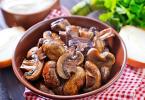 Пржење шампињони во тава: вкусни печурки Како да пржите шампињони