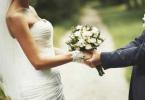 Chiromanzia per i promessi sposi Chiromanzia per i promessi sposi utilizzando le carte da gioco