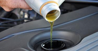 Koľko litrov oleja v motore bochníka UAZ