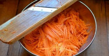 Da quanto tempo cercavo questa ricetta particolare per le carote coreane?