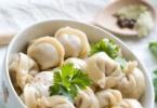 Caloriegehalte van dumplings (gekookt, gebakken, rundvlees, varkensvlees, kip, zelfgemaakt)
